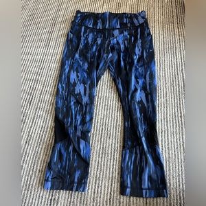 Lululemon leggings size 6